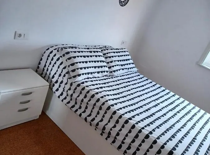 Dom wakacyjny Casa Montecelo Paderne (A Coruna)