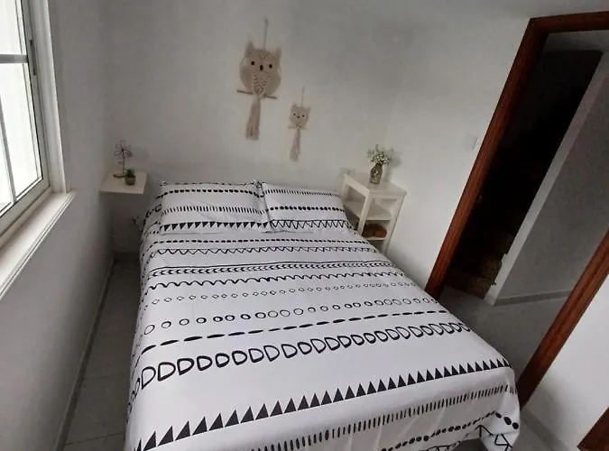 Casa Montecelo Paderne (A Coruna)