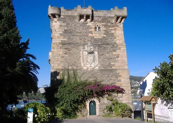 Casa Montecelo Paderne (A Coruna)