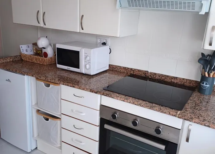 Casa Montecelo Paderne (A Coruna)